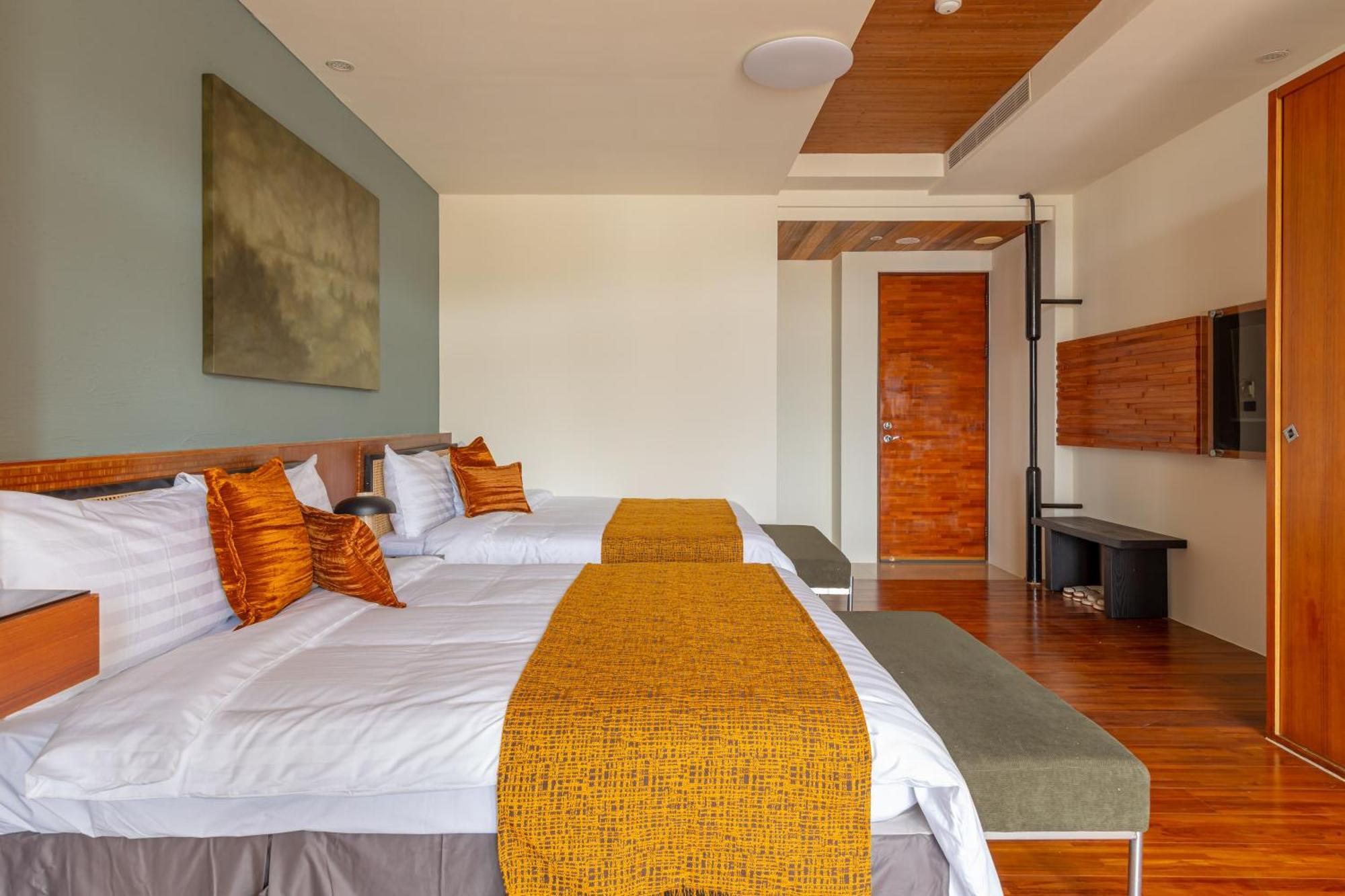Sun Moon Lake Itathao Vacation Inn With Elevator Yuchi Buitenkant foto