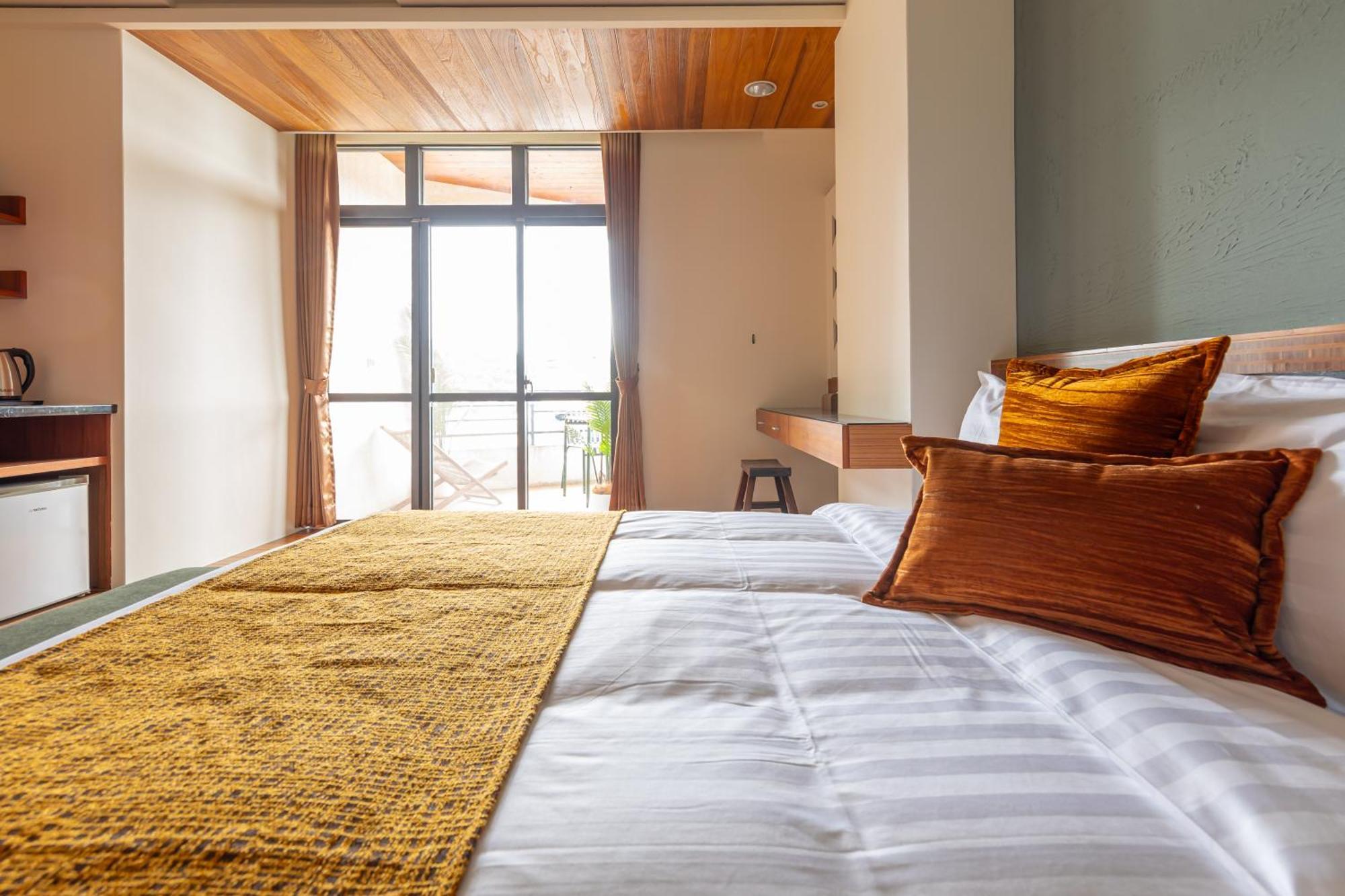 Sun Moon Lake Itathao Vacation Inn With Elevator Yuchi Buitenkant foto