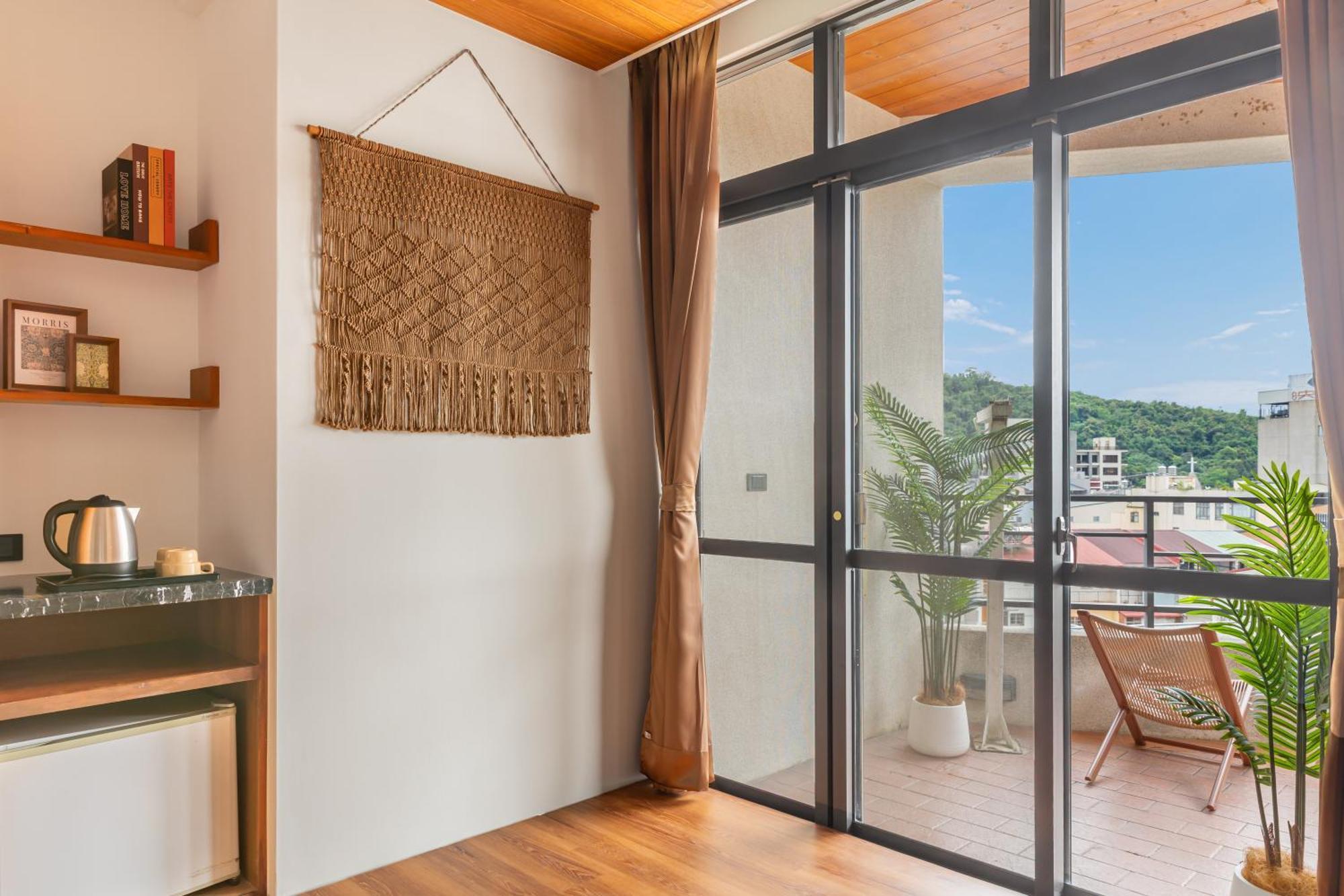 Sun Moon Lake Itathao Vacation Inn With Elevator Yuchi Buitenkant foto