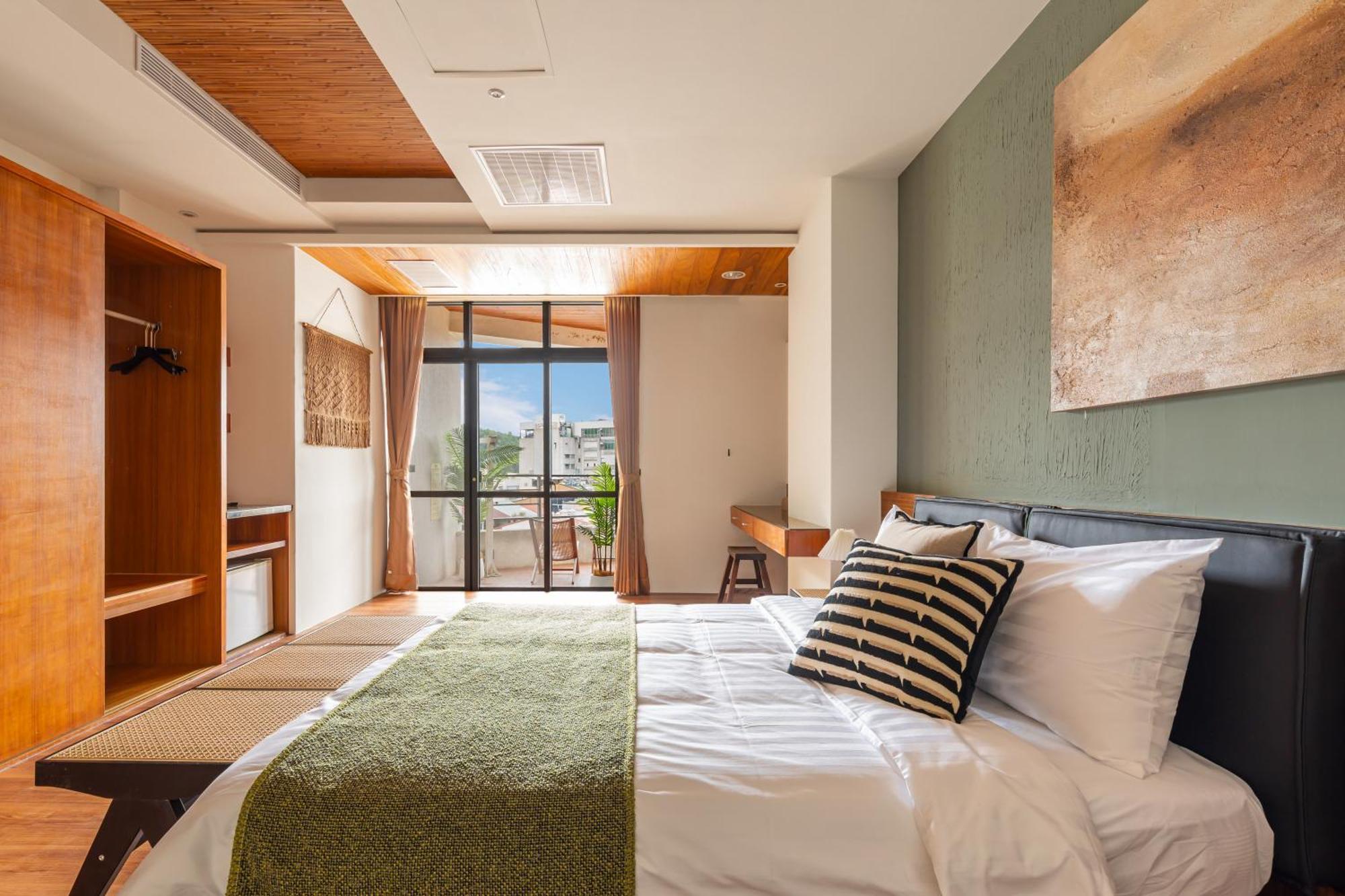 Sun Moon Lake Itathao Vacation Inn With Elevator Yuchi Buitenkant foto