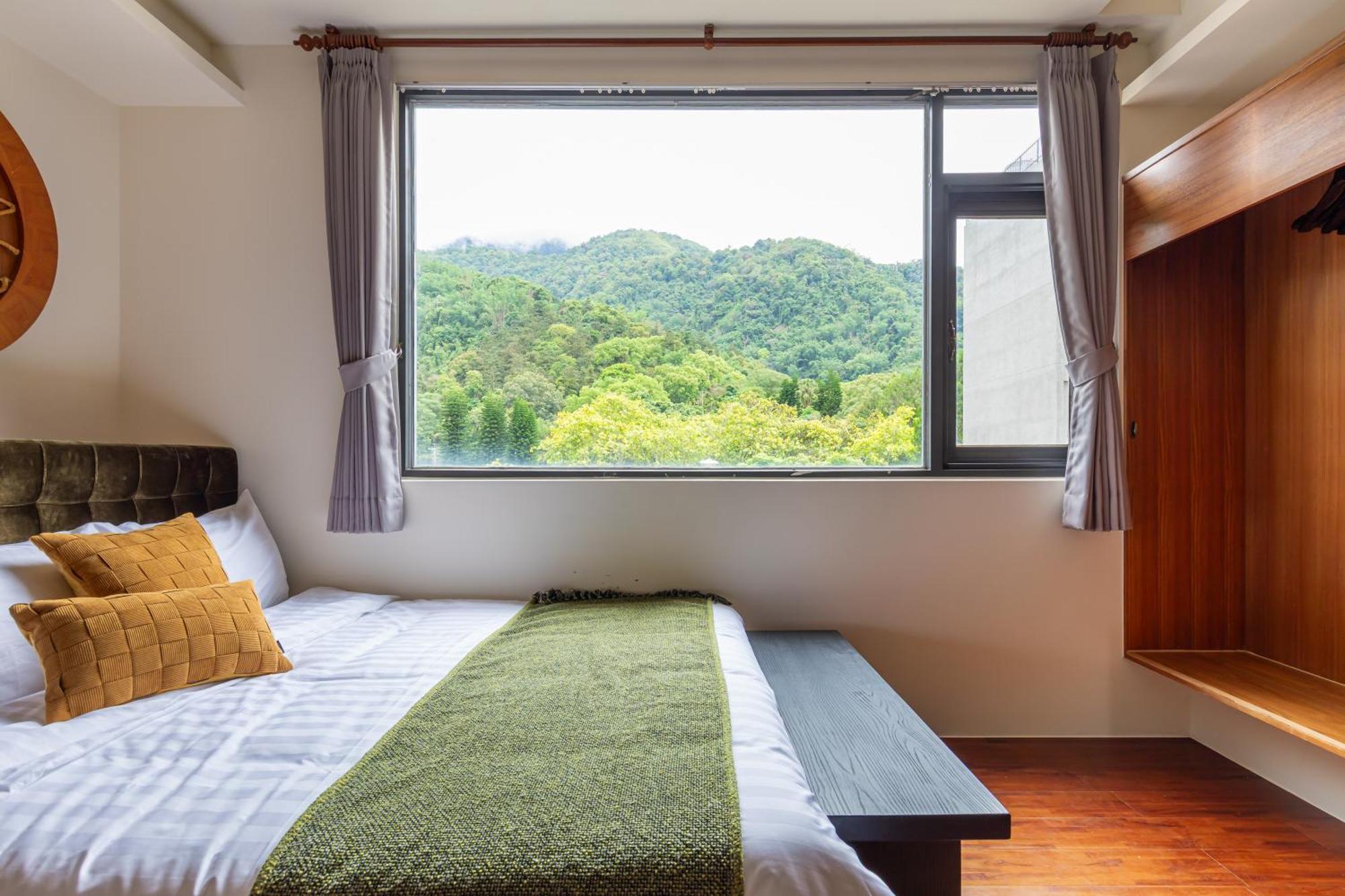 Sun Moon Lake Itathao Vacation Inn With Elevator Yuchi Buitenkant foto
