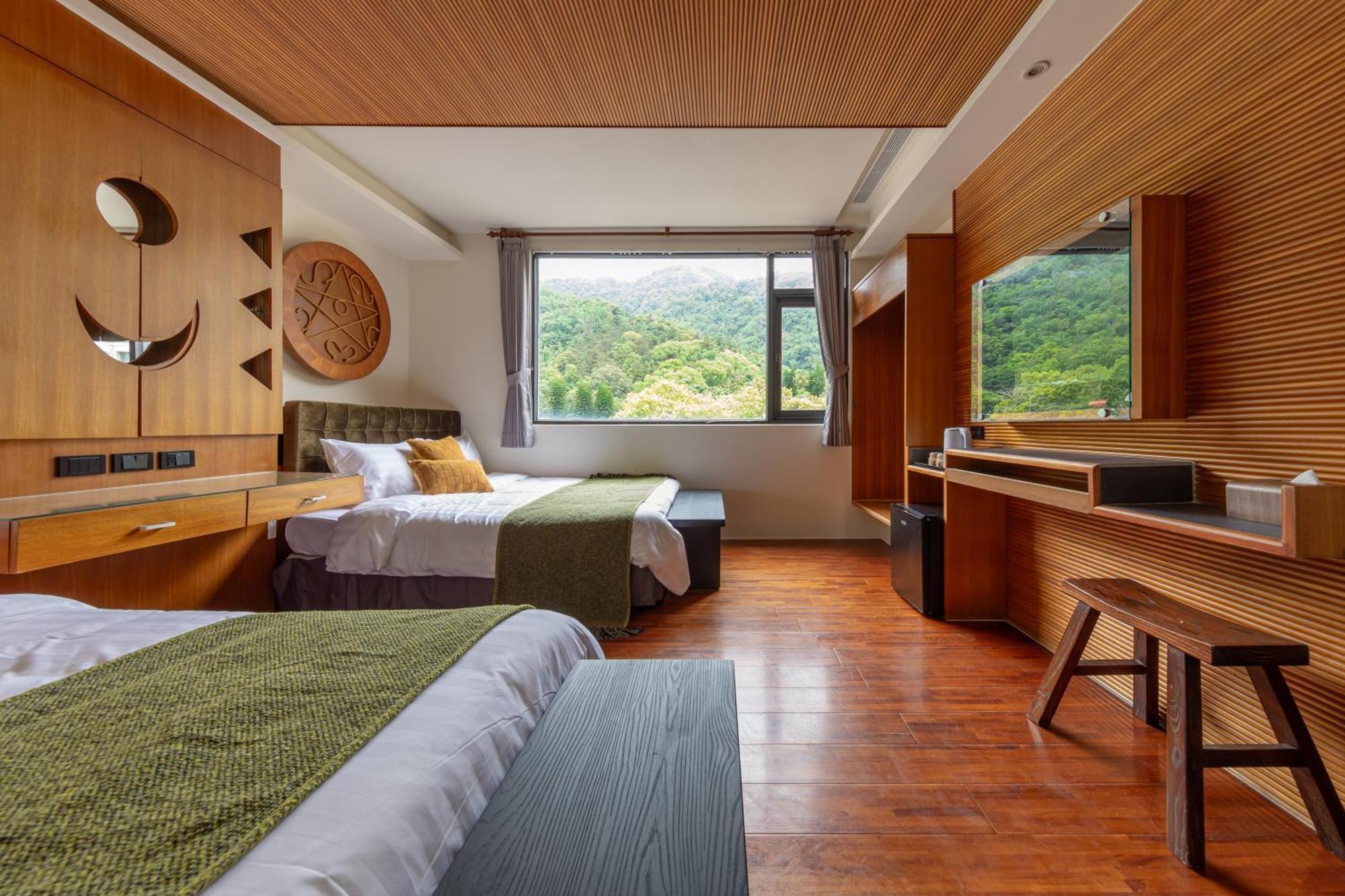 Sun Moon Lake Itathao Vacation Inn With Elevator Yuchi Buitenkant foto
