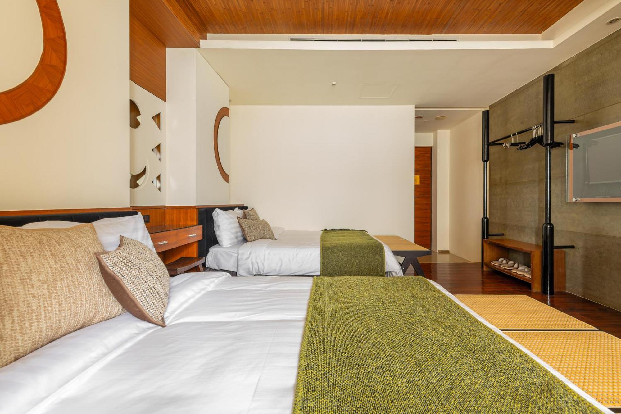 Sun Moon Lake Itathao Vacation Inn With Elevator Yuchi Buitenkant foto