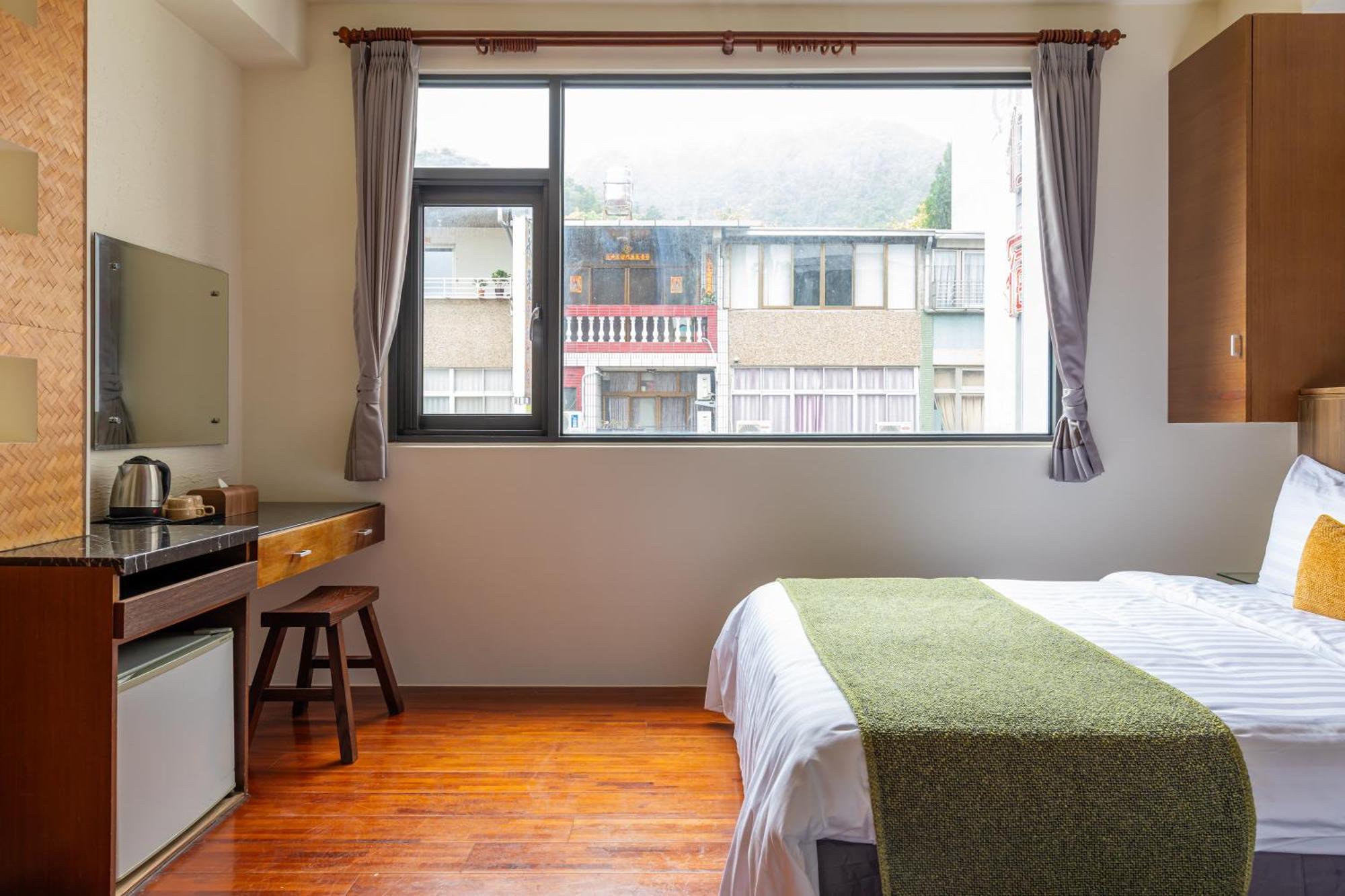 Sun Moon Lake Itathao Vacation Inn With Elevator Yuchi Buitenkant foto